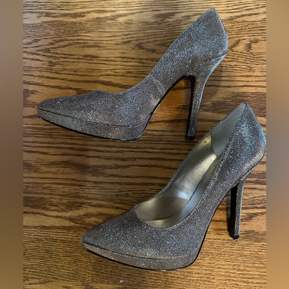 STUNNING silver and gold sparkle heals by Nine West- never worn - Picture 1 of 5
